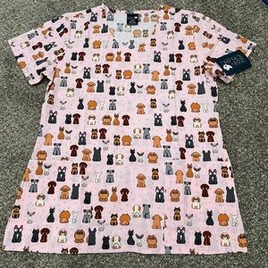 BRAND NEW ZOE AND CHLOE SCRUB TOP WITH CARTOON DOG PRINT